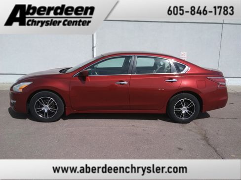 Used 2015 Nissan Altima 2.5 S w/ Power Driver Seat Package FWD image 1