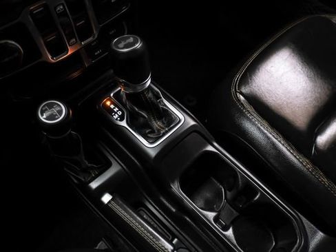 Used 2021 Jeep Wrangler High Altitude image 25