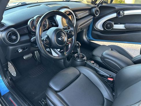 Used 2015 MINI Cooper S image 6