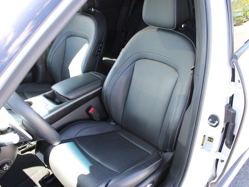 Used 2023 Genesis GV60 Advanced AWD/4WD image 21