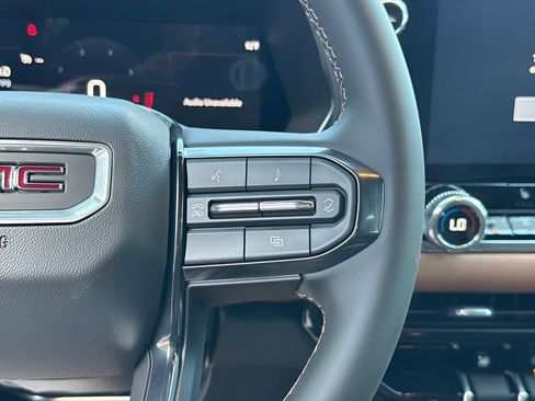 New 2026 GMC Canyon AT4 AWD/4WD image 12