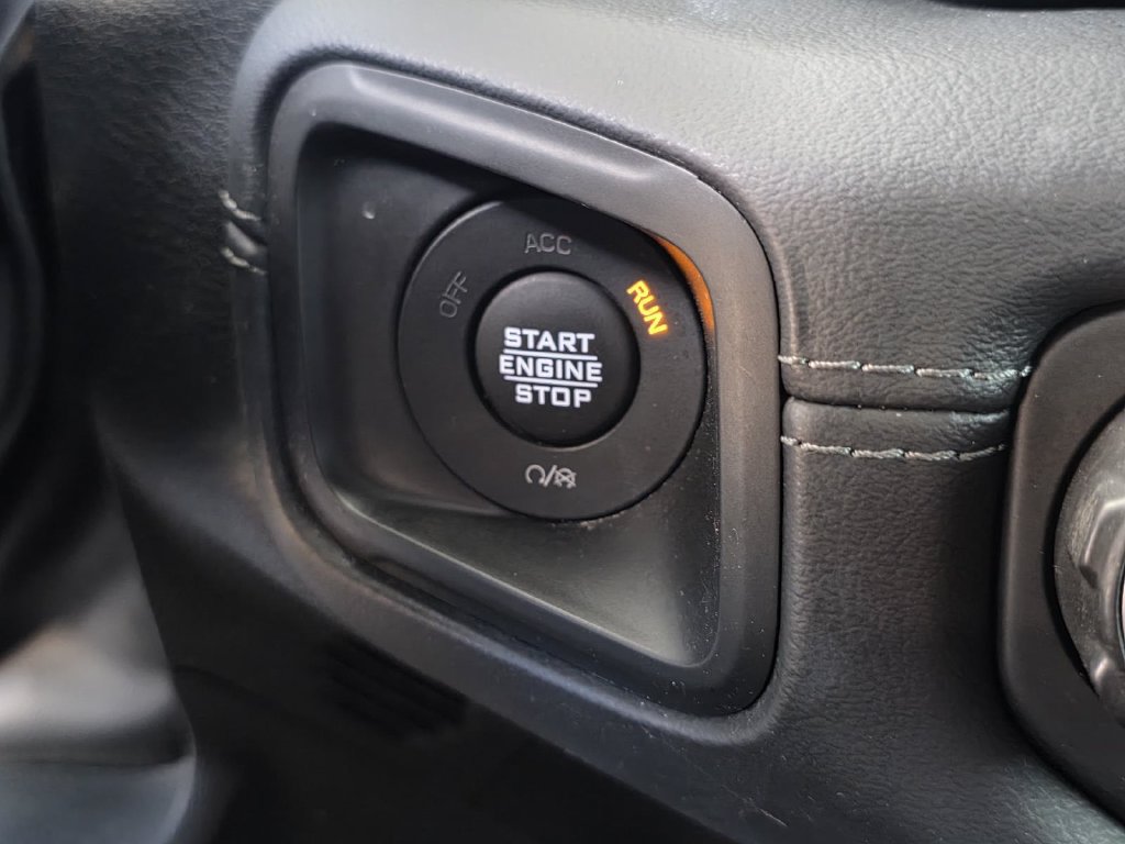 Used 2024 Jeep Wrangler Unlimited Rubicon 4xe AWD/4WD image 25