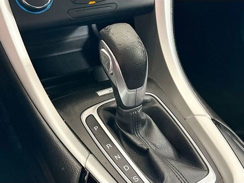 Used 2014 Ford Fusion SE FWD image 16
