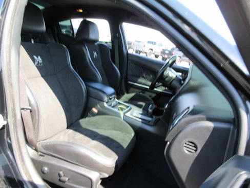 Used 2022 Dodge Charger Scat Pack RWD image 22