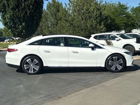 Used 2022 Mercedes-Benz EQS 450+ Sedan image 5