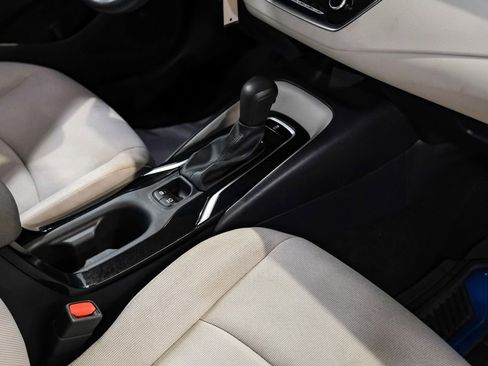 Used 2022 Toyota Corolla LE image 21