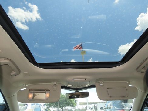 Used 2021 Lincoln Nautilus Reserve FWD image 23
