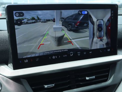 New 2026 Ford Explorer ST-Line w/ ST-Line Street Pack AWD/4WD image 6