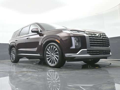 Used 2024 Hyundai Palisade Calligraphy image 41