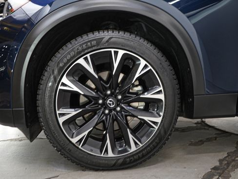 Used 2024 MAZDA CX-90 Plug-In Hybrid w/ Premium Pkg AWD/4WD image 34