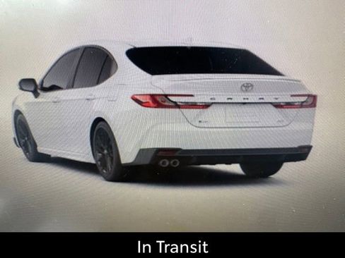 Used 2026 Toyota Camry SE w/ Convenience Package FWD image 3