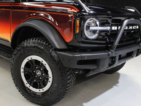 Used 2022 Ford Bronco Outer Banks w/ SASQUATCH PKG w/ Sasquatch Package image 10