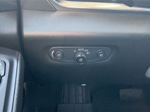 Used 2020 Chevrolet Traverse Premier w/ Redline Edition image 18