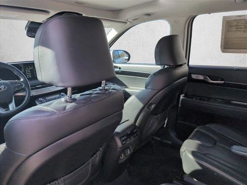 Used 2021 Hyundai Palisade Limited image 18