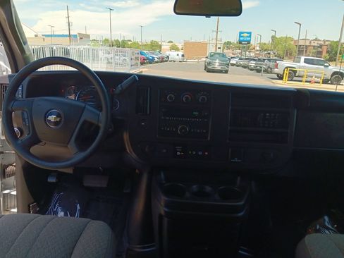 Used 2025 Chevrolet Express 3500 LS RWD image 12