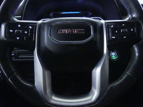 Used 2021 GMC Yukon XL SLT AWD/4WD image 18
