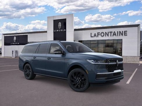 New 2025 Lincoln Navigator L Reserve w/ Jet Appearance Package AWD/4WD image 7