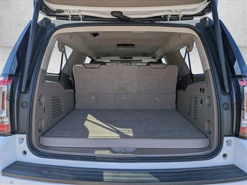 Used 2019 GMC Yukon XL SLT w/ Open Road Package image 7