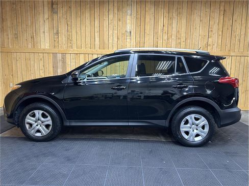 Used 2013 Toyota RAV4 LE image 12