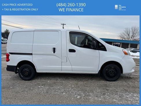 Used 2021 Nissan NV200 S w/ Back Door Glass Package image 4
