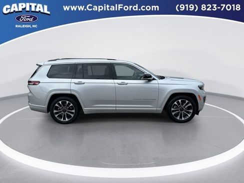 Used 2024 Jeep Grand Cherokee L Overland w/ Trailer Tow Package image 9