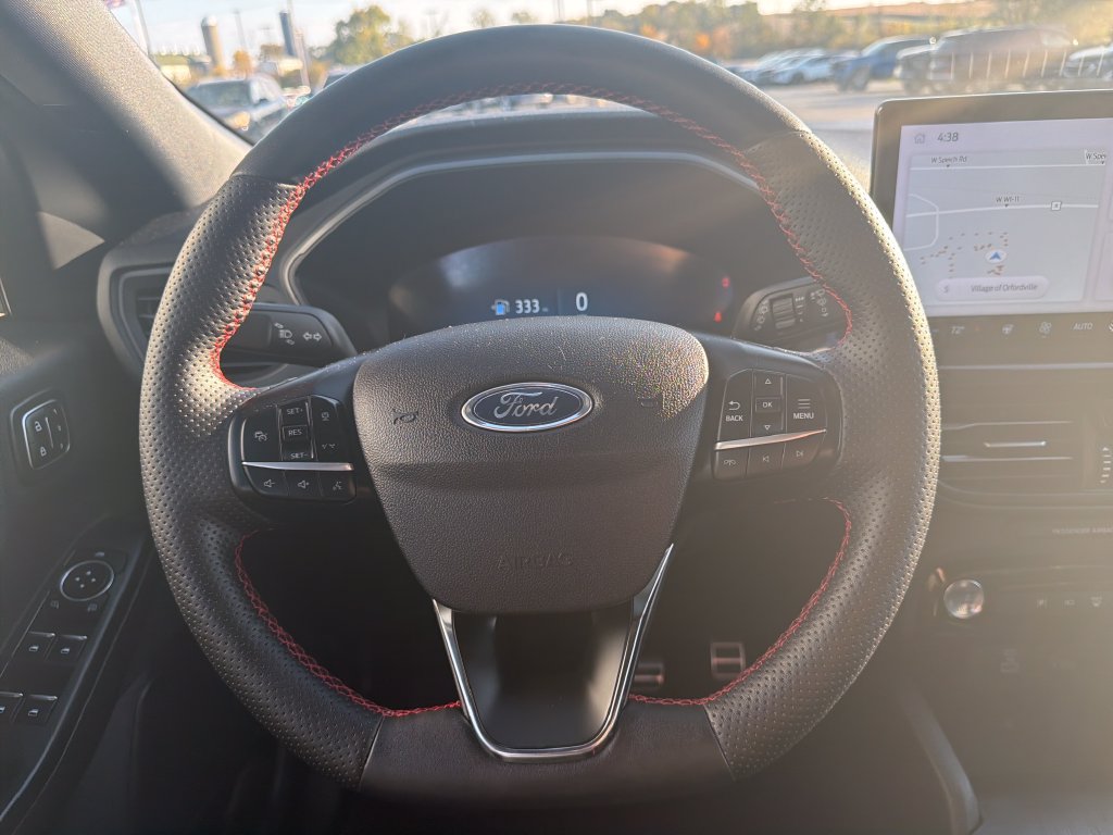 Used 2023 Ford Escape ST-Line Elite w/ Class II Trailer Tow Package AWD/4WD image 13