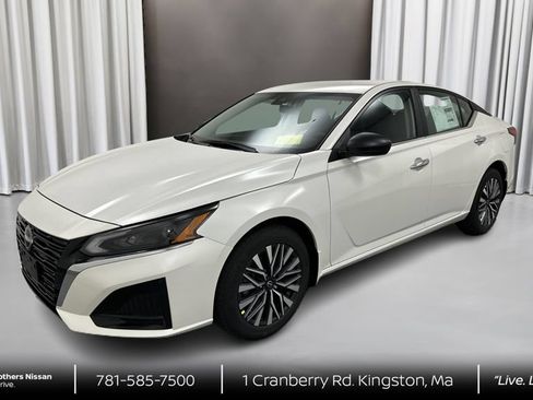 Certified 2024 Nissan Altima 2.5 SV AWD/4WD image 1