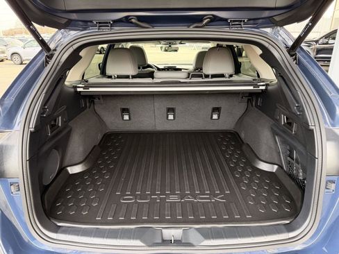 Used 2023 Subaru Outback Limited image 37
