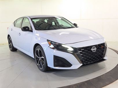 Used 2024 Nissan Altima 2.5 SR