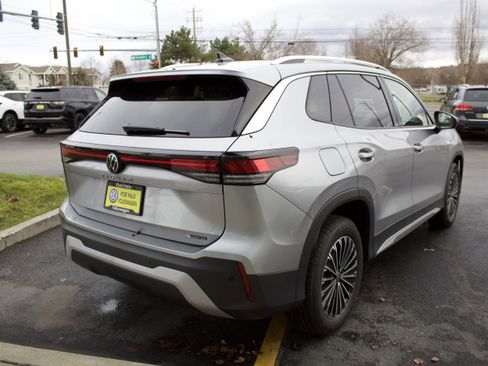 New 2026 Volkswagen Tiguan S image 5