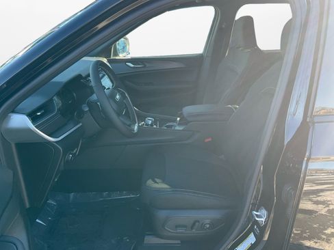 New 2025 Jeep Grand Cherokee Laredo X image 9