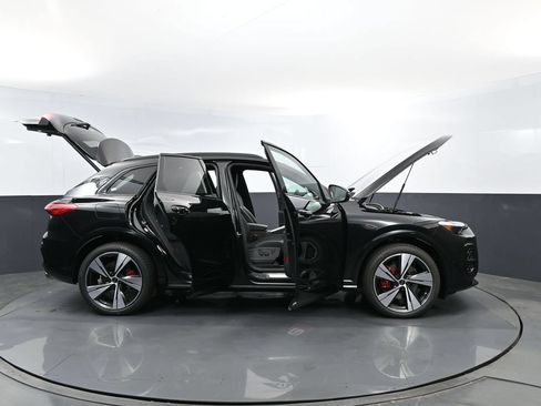 New 2026 Audi SQ5 Premium Plus AWD/4WD image 28
