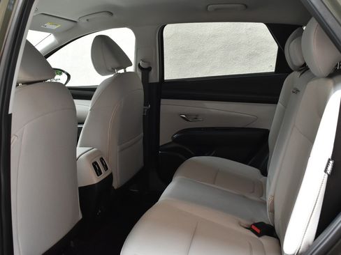 Used 2025 Hyundai Tucson SEL FWD image 15