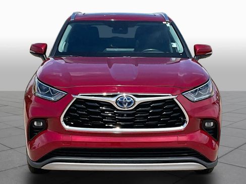 Used 2021 Toyota Highlander Platinum AWD/4WD image 4