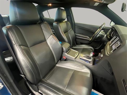 Used 2022 Dodge Charger SXT w/ Leather Interior Group RWD image 25