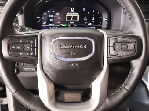 Used 2024 GMC Yukon XL Denali w/ Denali Reserve Package AWD/4WD image 3