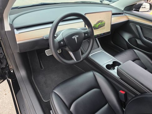Used 2023 Tesla Model 3 Standard Range RWD image 17