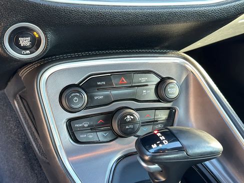 Used 2020 Dodge Challenger SXT w/ Blacktop Package image 13
