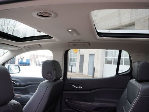 Certified 2023 GMC Acadia Denali w/ Denali Ultimate Package image 19