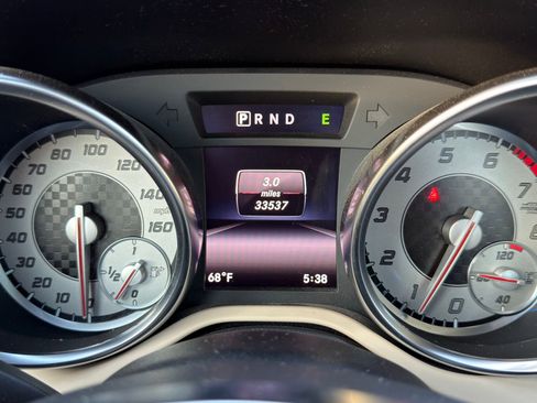 Used 2015 Mercedes-Benz SLK 250 image 18