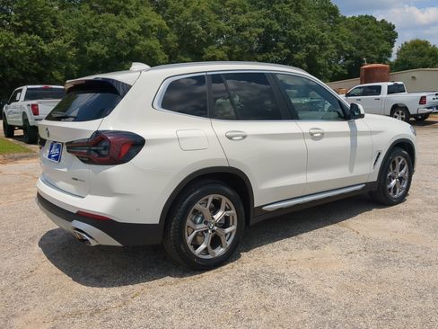 Used 2024 BMW X3 xDrive30i w/ Premium Package w/ZPA AWD/4WD image 3