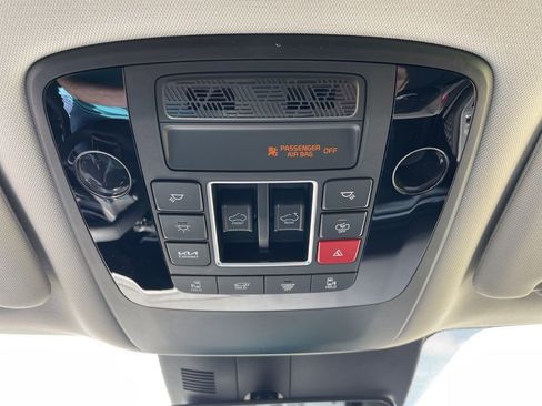 New 2026 Kia Carnival FWD image 20