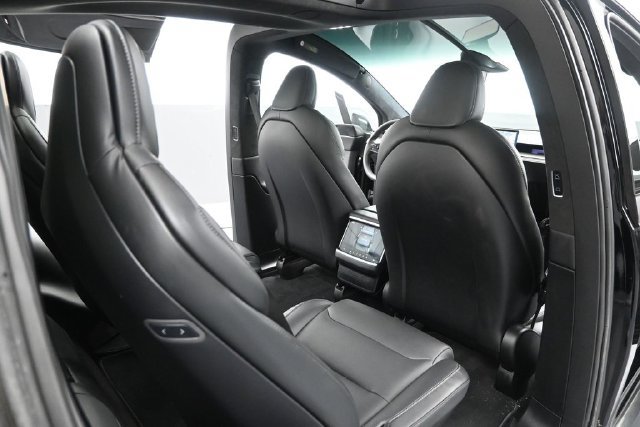 Used 2023 Tesla Model X Plaid AWD/4WD image 6