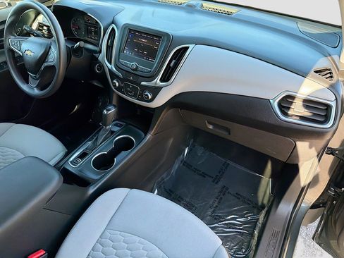 Used 2020 Chevrolet Equinox LS w/ LS Convenience Package image 13
