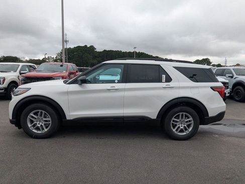 New 2026 Ford Explorer Active w/ Active Comfort Package image 7