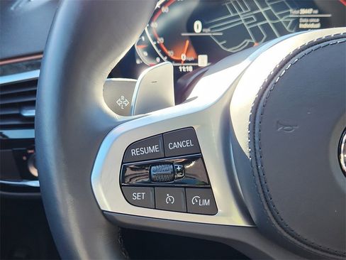 Used 2022 BMW 530i xDrive w/ M Sport Package image 20