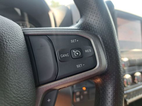 Used 2024 RAM 3500 Tradesman w/ Chrome Appearance Group AWD/4WD image 12