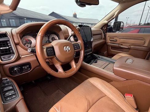 Used 2022 RAM 3500 Limited AWD/4WD image 15