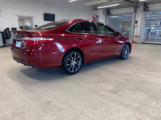 Used 2016 Toyota Camry XSE FWD image 4