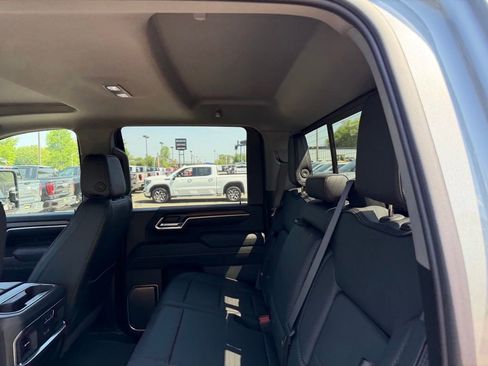 New 2026 GMC Sierra 2500 Denali w/ Denali Reserve Package AWD/4WD image 8